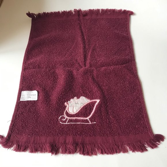 Vintage Christmas Sleigh Tea Towel Embroidered Hand Kitchen Bath Pink Burgundy - Picture 9 of 11